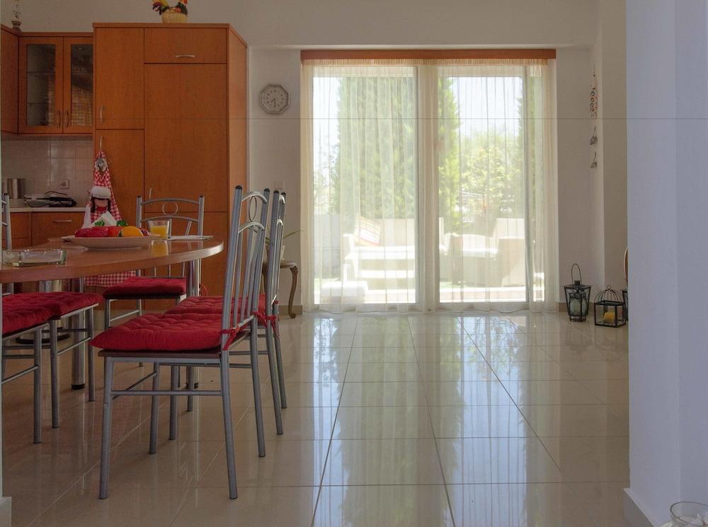 Goji Vegan Aparthotel 3*